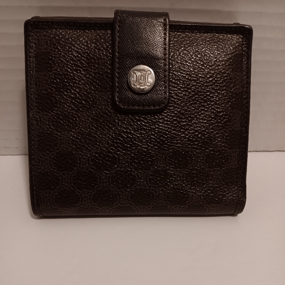 Celine wallet, some scratches on hardware and coin residue - Picture 1 of 12
